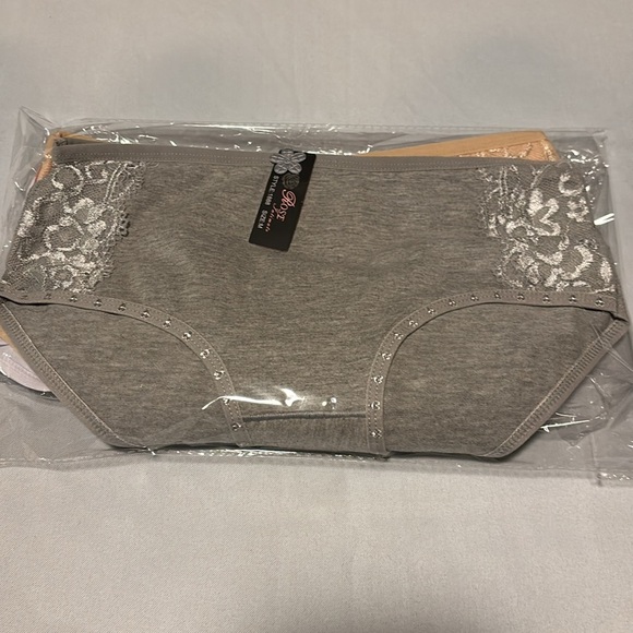 Rose Intimate Set of 4️⃣ Lace Trimmed Panties - Picture 4 of 4